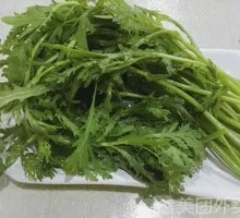 Bacon-wrapped mustard greens