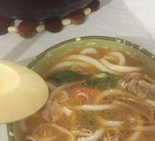 Crossing-the-bridge Rice Noodles