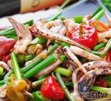 Garlic Shoots with Squid