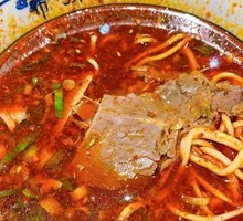 Sour Cabbage Beef Noodles
