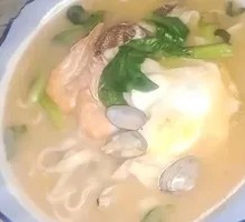 Fresh Meat and Seafood Noodles