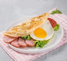 Sliced Pork with Fried Egg Sandwich