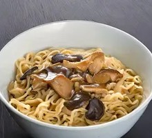 Pork and Mushroom Noodles with Sauce
