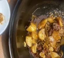 Stewed Goose with Potatoes in Iron Pot