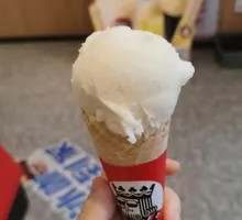 Vanilla Snowball Ice Cream