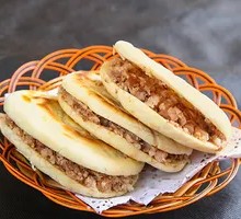 Lao Tongguan Meat Sandwich