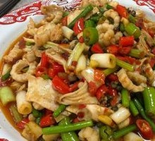 Spicy Yellow Throat Chicken Stomach Pig's Trotters