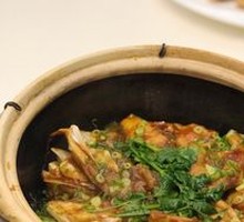 Braised Fish Head in Clay Pot