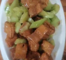 Cucumber with Fried Dough Sticks