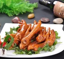 Pressure-Cooked Chicken Feet