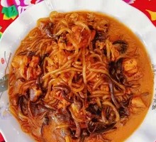 Chicken Stewed with Mushrooms and Vermicelli