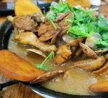 Clam Chicken in Iron Pot