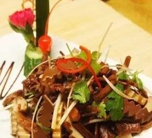 Tea Tree Mushroom and Egg Curd Salad