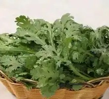 Chinese chrysanthemum greens