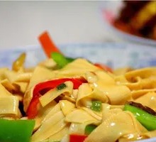 尖椒炒干豆腐