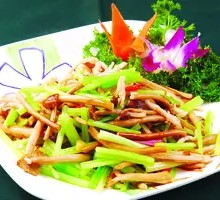 Water Celery and Tea Tree Mushroom Salad