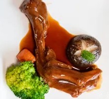 Braised Goose Feet in Abalone Sauce