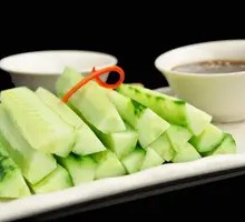 Cucumber Sticks with Sauce