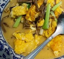 Braised Tea Tree Mushroom with Free-range Eggs