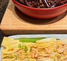 Egg and Minced Pork Rice Noodle Roll