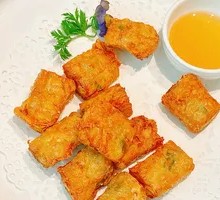 Chao Shan Fried Pork Dumplings
