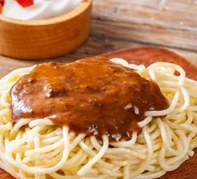 Olive Black Pepper Meat Sauce Pasta