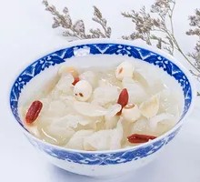 Lotus Seed, Lily Bulb, and Tremella Soup