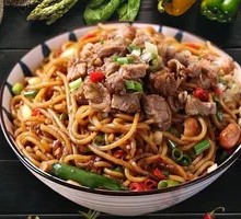 Braised Beef Brisket with Rice Noodles