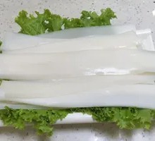 Thick Rice Noodles