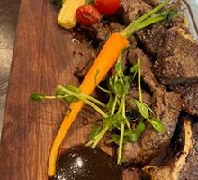 Tomahawk Steak