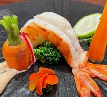 Sizzling Tiger Shrimp with Honey Mustard Sauce