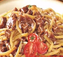 Black Vinyl Beef Pasta