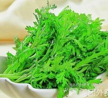 Chinese chrysanthemum greens