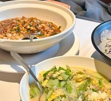 Red Island Clam Meat and Baby Greens
