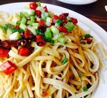 Spicy Oil-Poured Tofu Skin