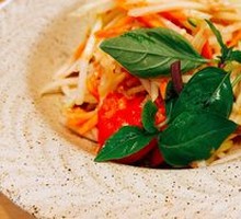 Green Papaya Shrimp Salad