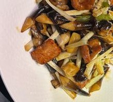 Chicken with Chicken Mushroom Stir-Fry