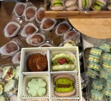 Macaron Box