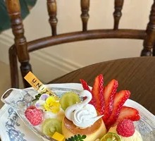 Romantic Pudding Boat