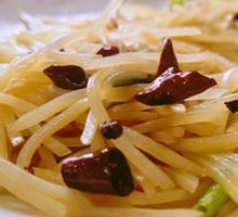 Stir-Fried Potato Strips