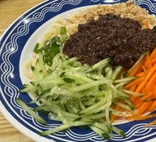Old Rizhao Fried Sauce Noodles