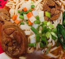 Qishan Sautéed Pork Noodles