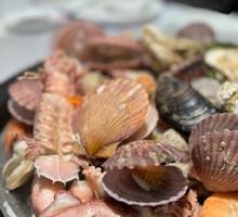 Steamed Seafood in Large Pot