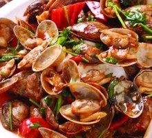 Spicy Stir-Fried Clams