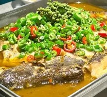 Sichuan-style Frog and Fish Grilled Dish