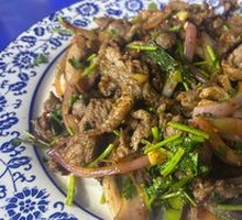 Scallion Stir-Fried Lamb