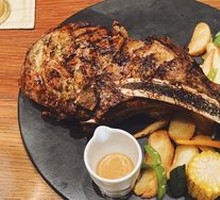 Australian Black Angus Tomahawk Steak
