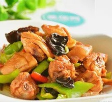 Stir-Fried Chicken Pieces