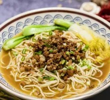 Signature Braised Pork Noodles