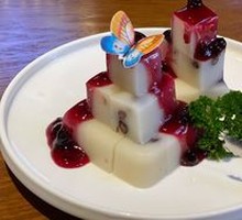 White Jade Red Bean Cake